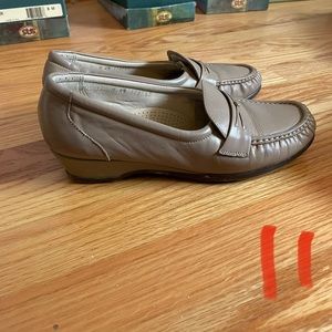 SAS Womens Loafers 8m